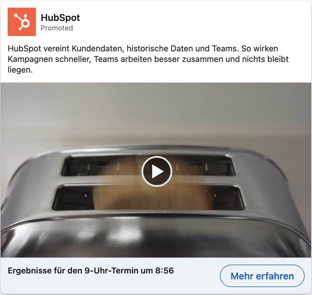 A HubSpot video ad in German. The headline under the video reads Ergebnisse für den 9-Uhr-Termin um 8:56, next to a Mehr erfahren button
